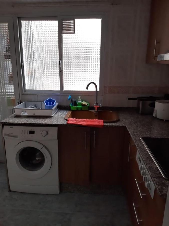 Habitacion Pequena En Piso Compartido Con 2 Adultos Valence Extérieur photo