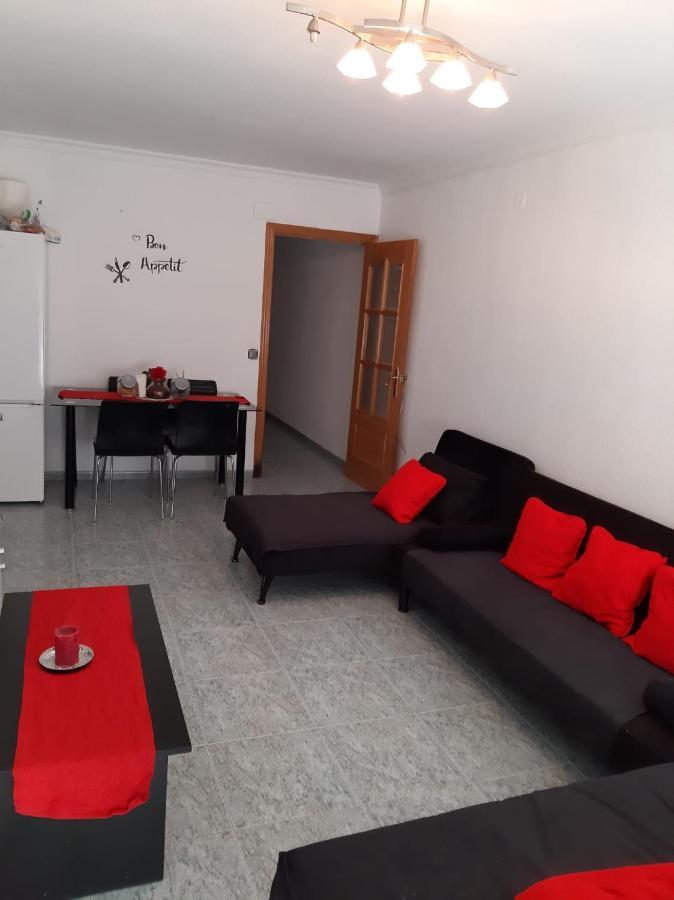 Habitacion Pequena En Piso Compartido Con 2 Adultos Valence Extérieur photo
